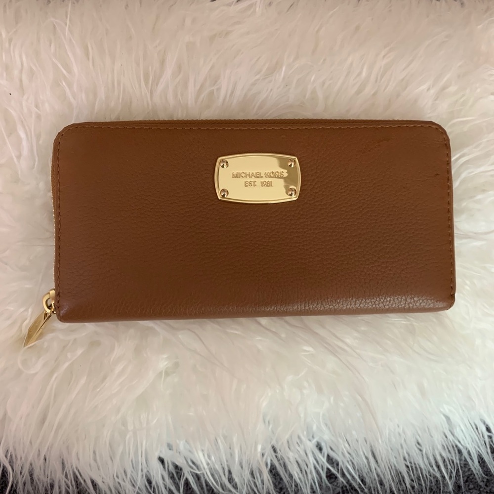 NWT Michael Kors Wallet